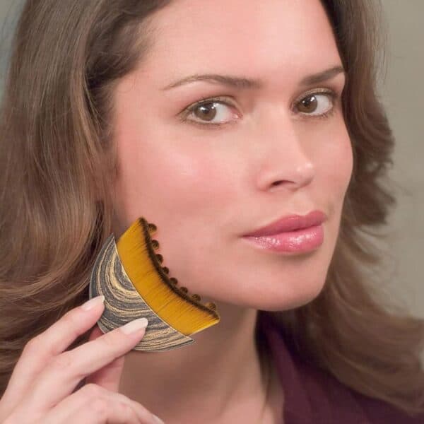 Glow Master Face Brush – Lymphatic Drainage & Deep Facial Cleansing Tool - Image 4
